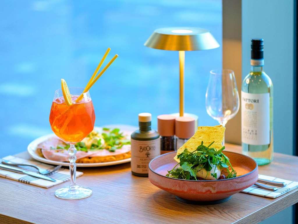 Ibis Styles Rotterdam Ahoy Hotel Restaurant photo